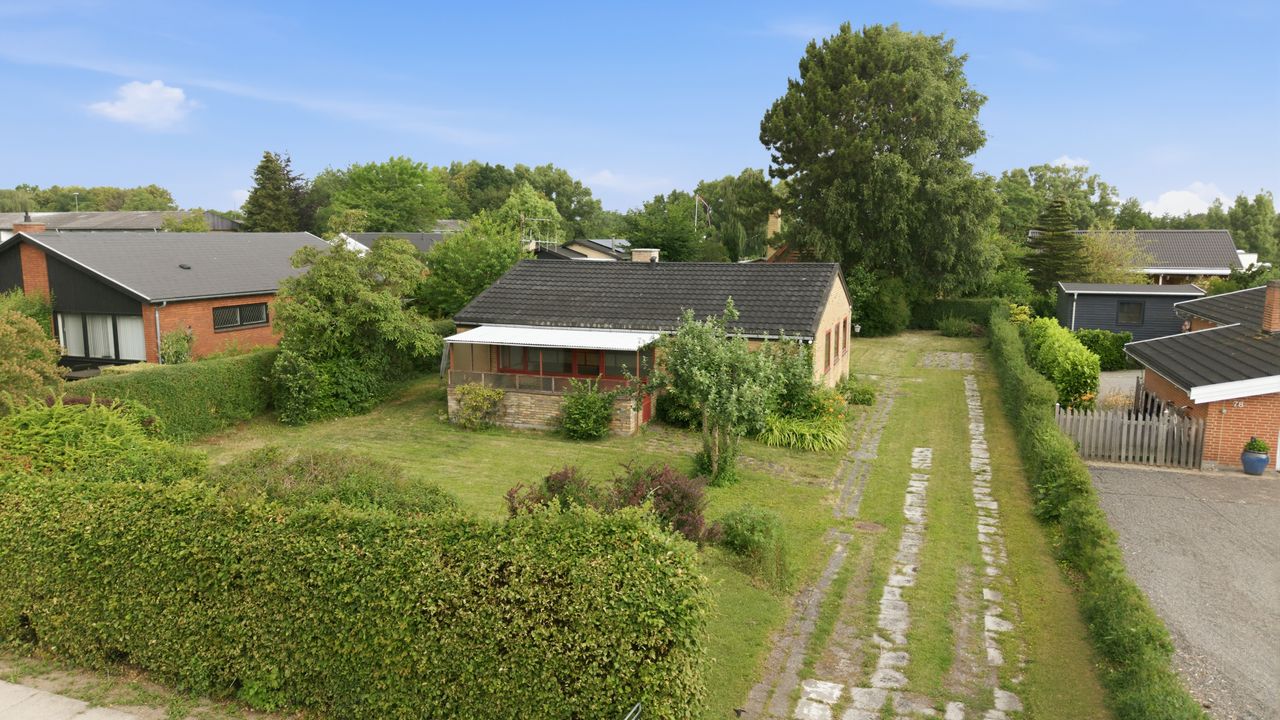 image 01